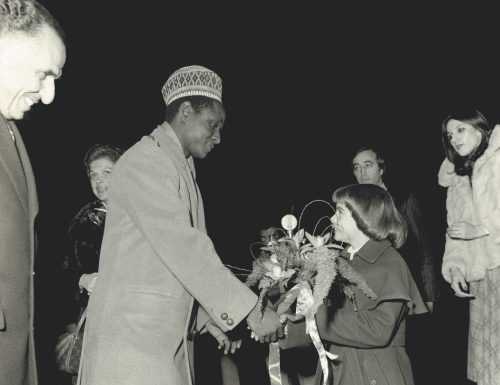 Shehu Musa Yar’Adua (Left) receiving welcome in Iran with Prime Minister