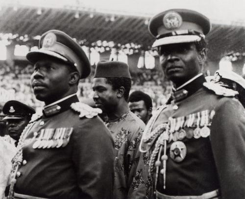 Shehu Musa Yar’Adua (Right) with General Olusegun Obasanjo and Chief Alex Ekweme  during the October 1, 1979, handover ceremony