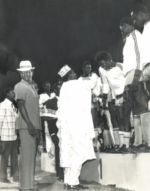 Shehu Musa Yar’Adua (left) and Head of State General Yakubu Gowon during the Presentation of Medals – Officers Sports Week at the National Stadium, Lagos